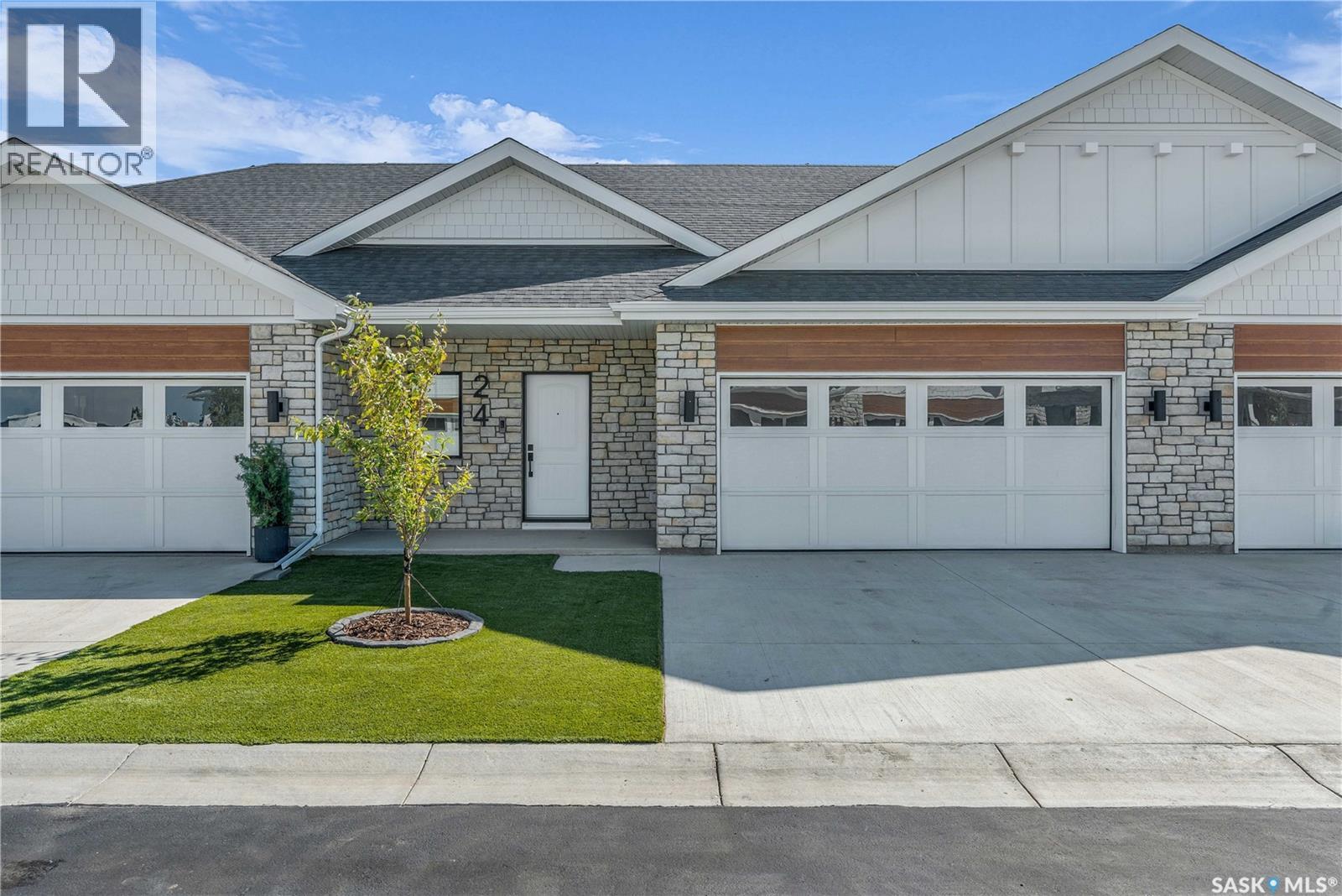 10 720 Brighton BOULEVARD, saskatoon, Saskatchewan