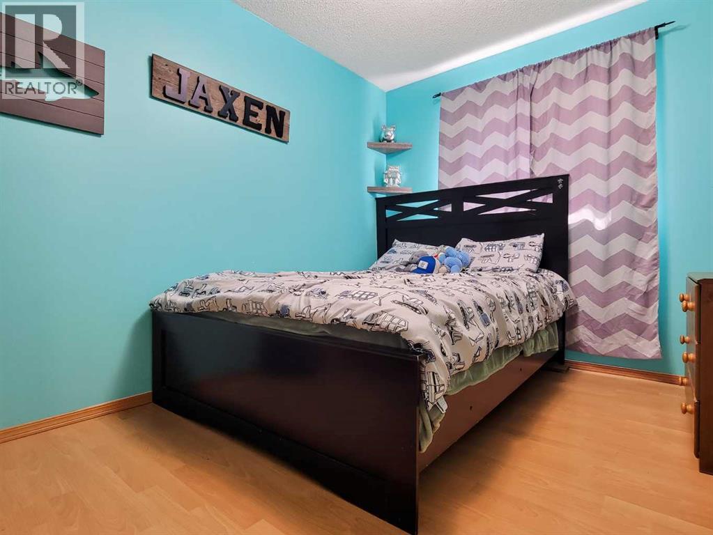 727 Oak Drive, Beaverlodge, Alberta  T0H 0C0 - Photo 23 - A2333164