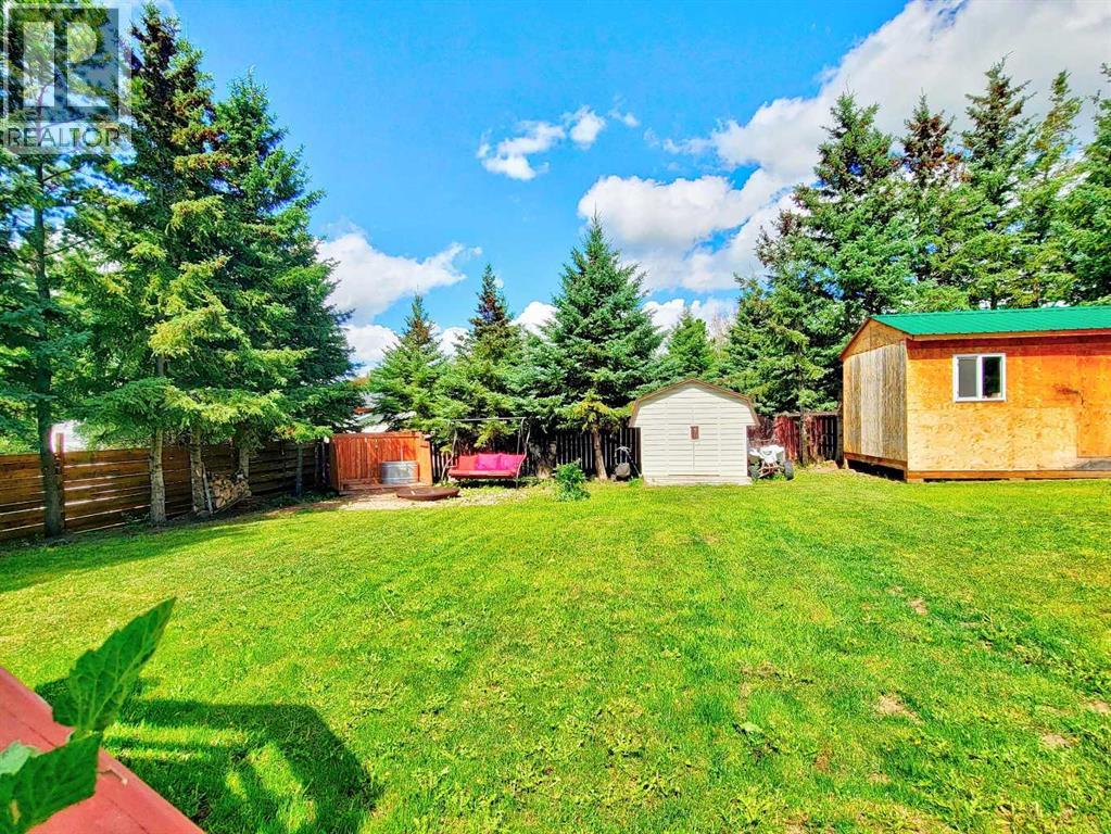 727 Oak Drive, Beaverlodge, Alberta  T0H 0C0 - Photo 43 - A2333164
