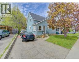 8 MARSHALL Street, Waterloo, Ontario