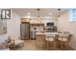 15 CEDAR Street N Unit# 5, Kitchener, Ontario
