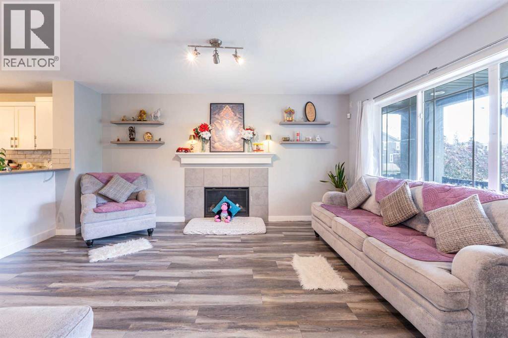 75 Ravensmoor Manor SE, Airdrie, Alberta  T4A 0J7 - Photo 9 - A2323087