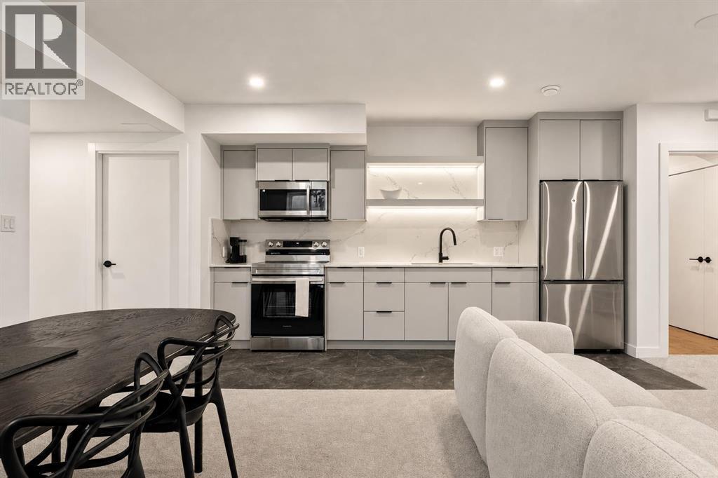 517 28 Avenue NW, Calgary, Alberta  T2M 2K9 - Photo 41 - A2332008
