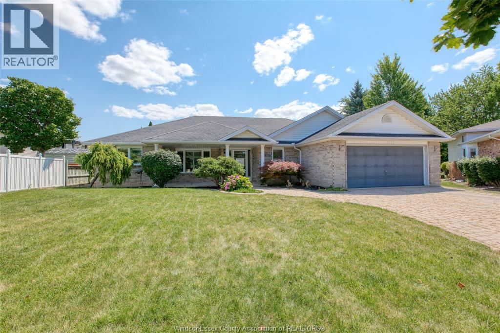 MLS# 26018428: 521 ROYAL RIDGE CRESCENT, Amherstburg, Canada