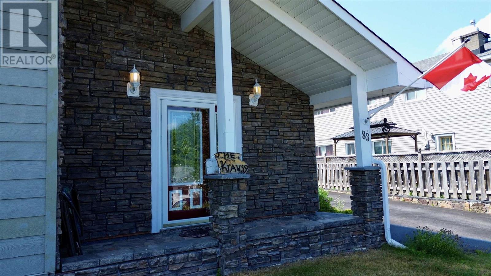 83 Hutchison Ave, Elliot Lake, Ontario  P5A 1W7 - Photo 4 - SM262001