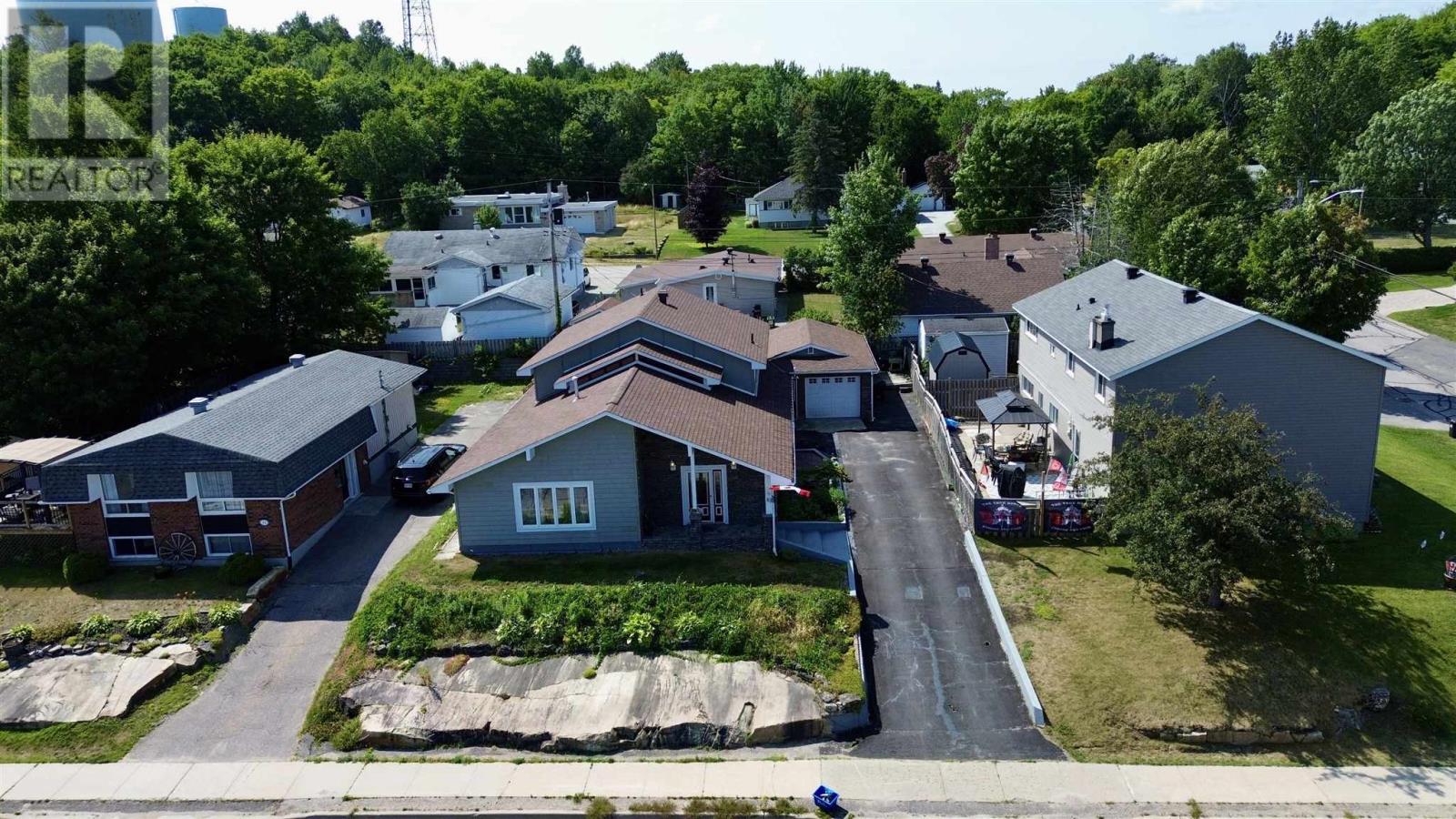 83 Hutchison Ave, Elliot Lake, Ontario  P5A 1W7 - Photo 6 - SM262001