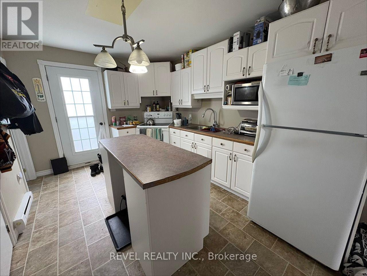 Fauquier - 21 Jacques Avenue, Kapuskasing, Ontario  P0L 1G0 - Photo 31 - T13621380