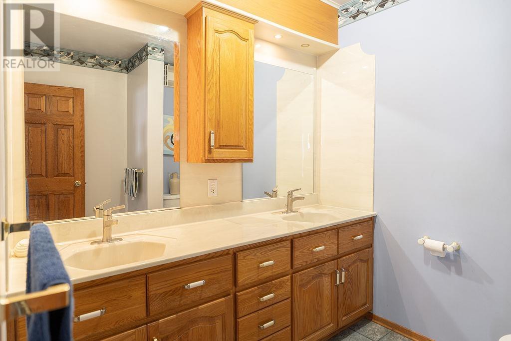88 Carl Ave., Thunder Bay, Ontario  P7B 4Z5 - Photo 22 - TB2602180