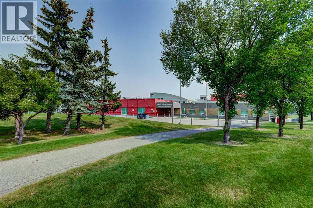 411 Shawinigan Drive SW, Calgary, Alberta  T2Y 3A2 - Photo 32 - A2330883