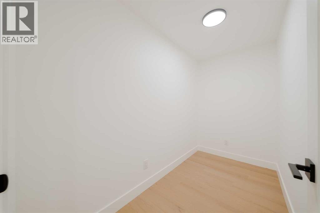 2207 Victoria Crescent Nw, Calgary, Alberta  T2M 4E4 - Photo 44 - A2331812