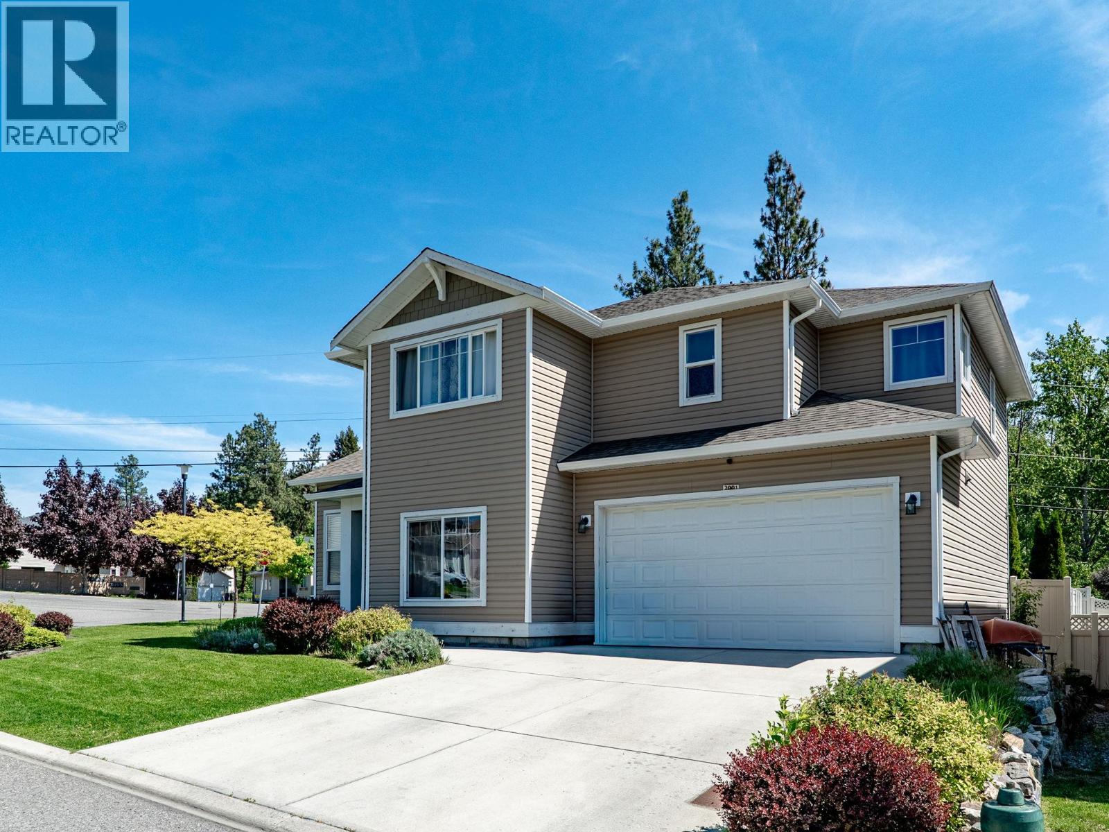 2001 Elkridge Drive, West Kelowna, British Columbia  V4T 3J8 - Photo 2 - 10386971