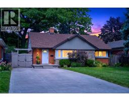4 COMPTON Place, hamilton, Ontario