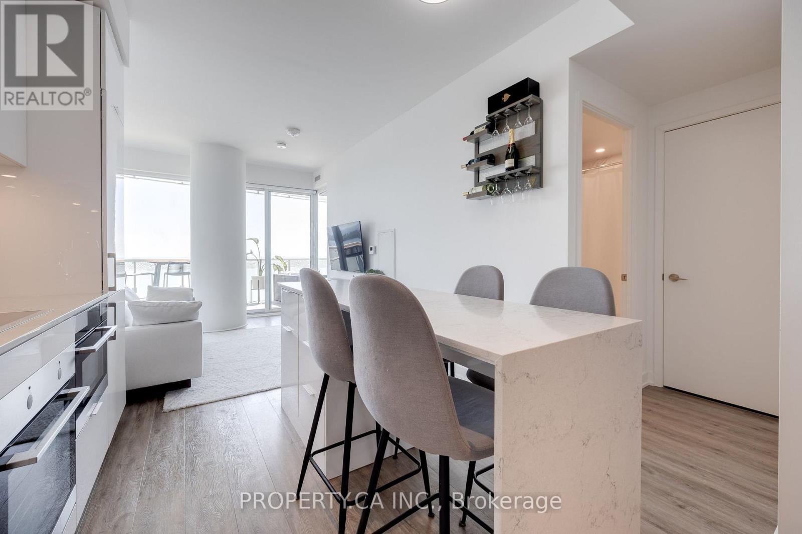 2203 - 15 Queens Quay E, Toronto, Ontario  M5E 0C5 - Photo 14 - C13621426