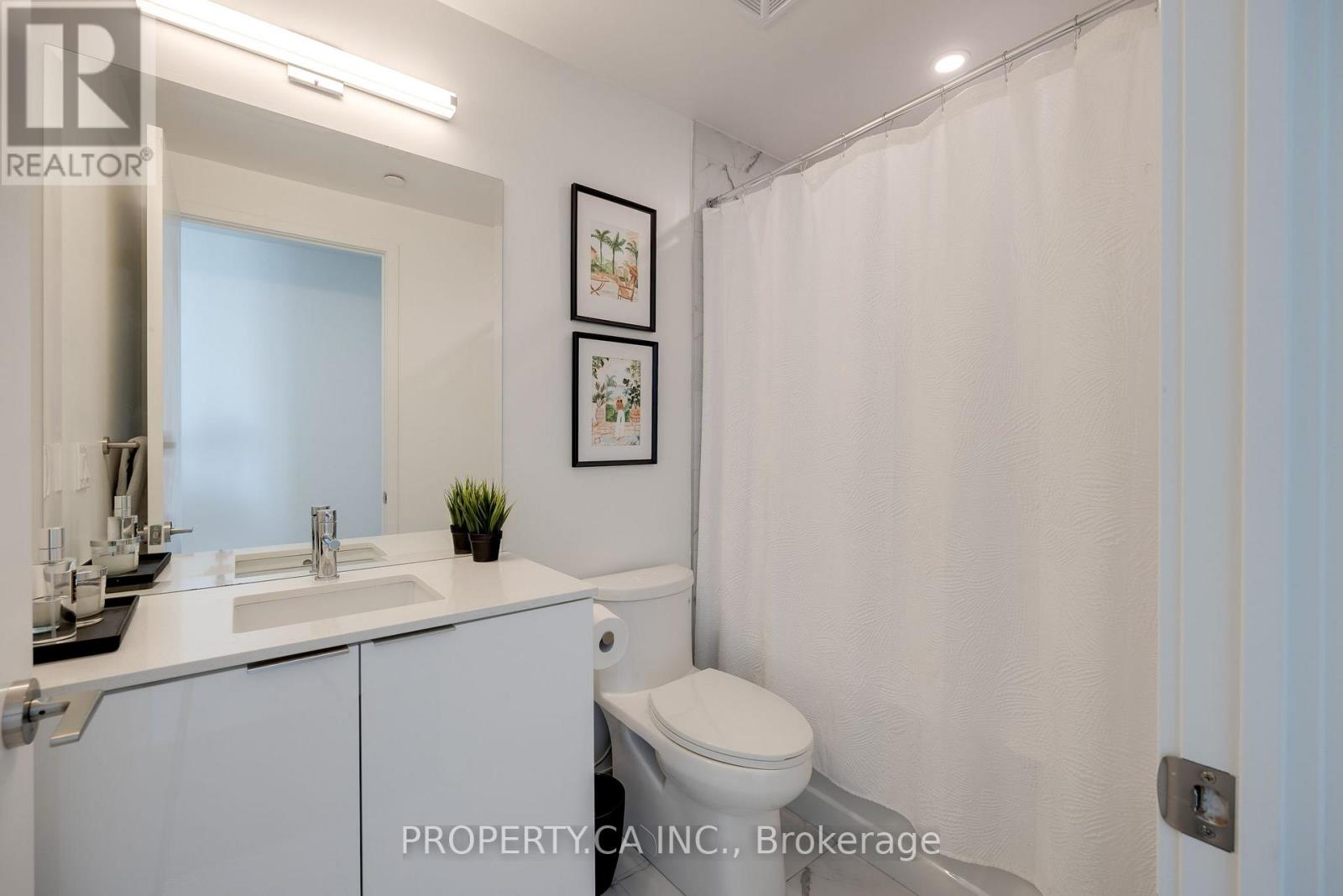 2203 - 15 Queens Quay E, Toronto, Ontario  M5E 0C5 - Photo 16 - C13621426