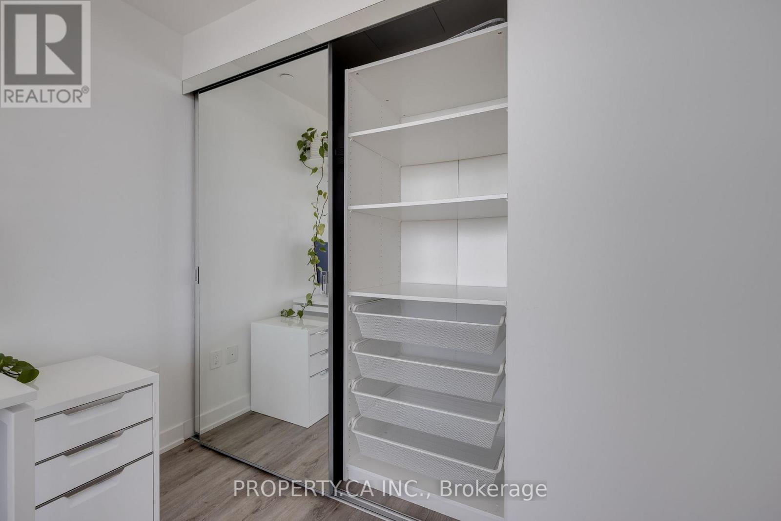 2203 - 15 Queens Quay E, Toronto, Ontario  M5E 0C5 - Photo 19 - C13621426