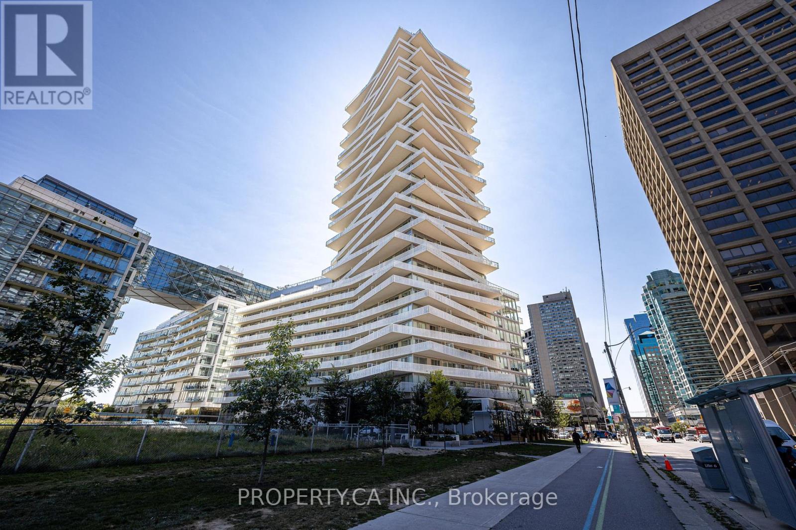 2203 - 15 Queens Quay E, Toronto, Ontario  M5E 0C5 - Photo 33 - C13621426