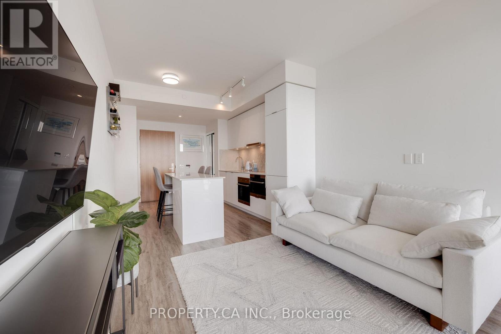 2203 - 15 Queens Quay E, Toronto, Ontario  M5E 0C5 - Photo 5 - C13621426