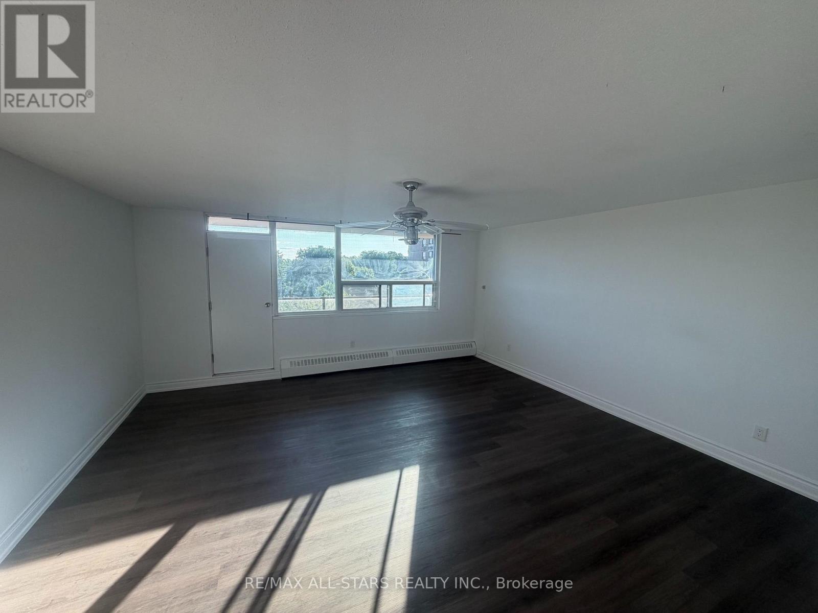 603 - 180 Markham Road, Toronto, Ontario  M1M 2Z9 - Photo 2 - E13621336