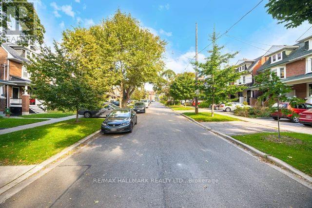 BASEMENT - 40 BROOKMOUNT ROAD, Toronto, Ontario