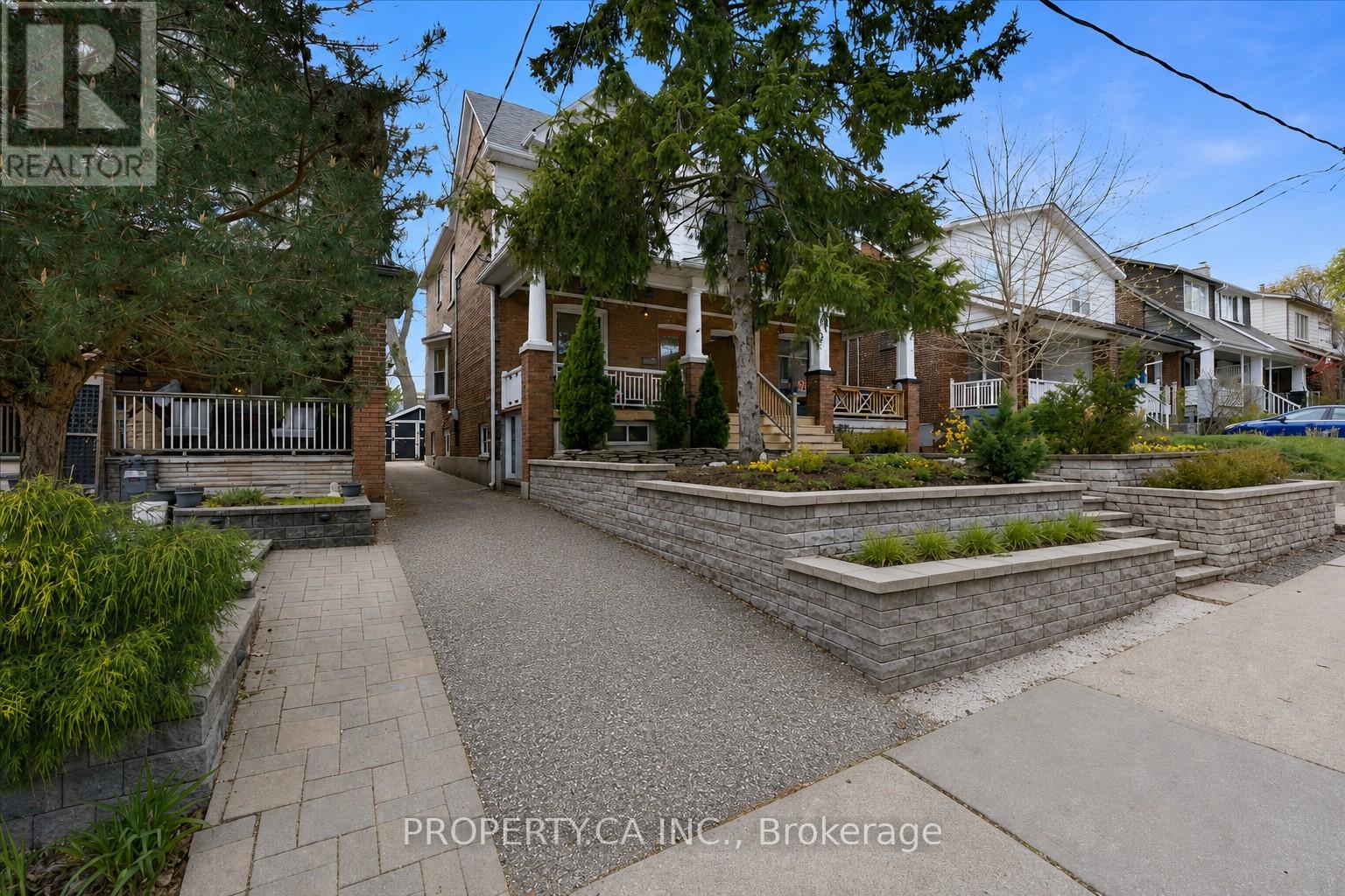 44 BEACH VIEW CRESCENT