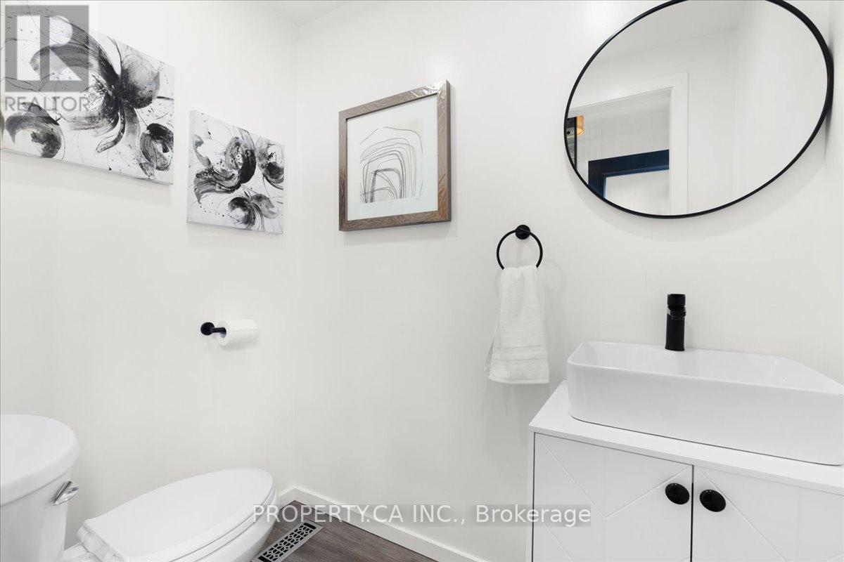 44 Beach View Crescent, Toronto, Ontario  M4E 2L5 - Photo 20 - E13621414