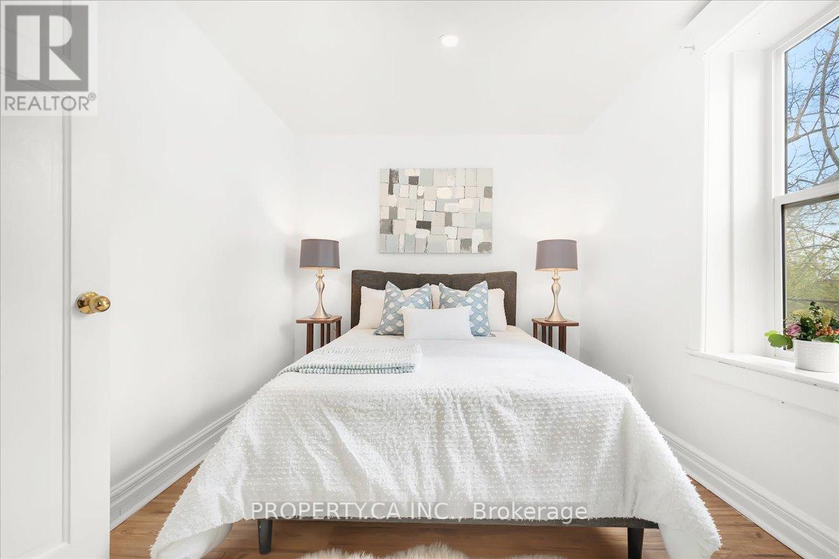 44 Beach View Crescent, Toronto, Ontario  M4E 2L5 - Photo 31 - E13621414