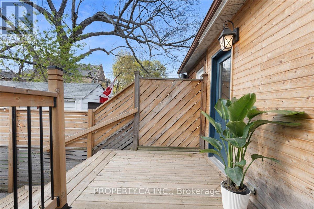 44 BEACH VIEW CRESCENT