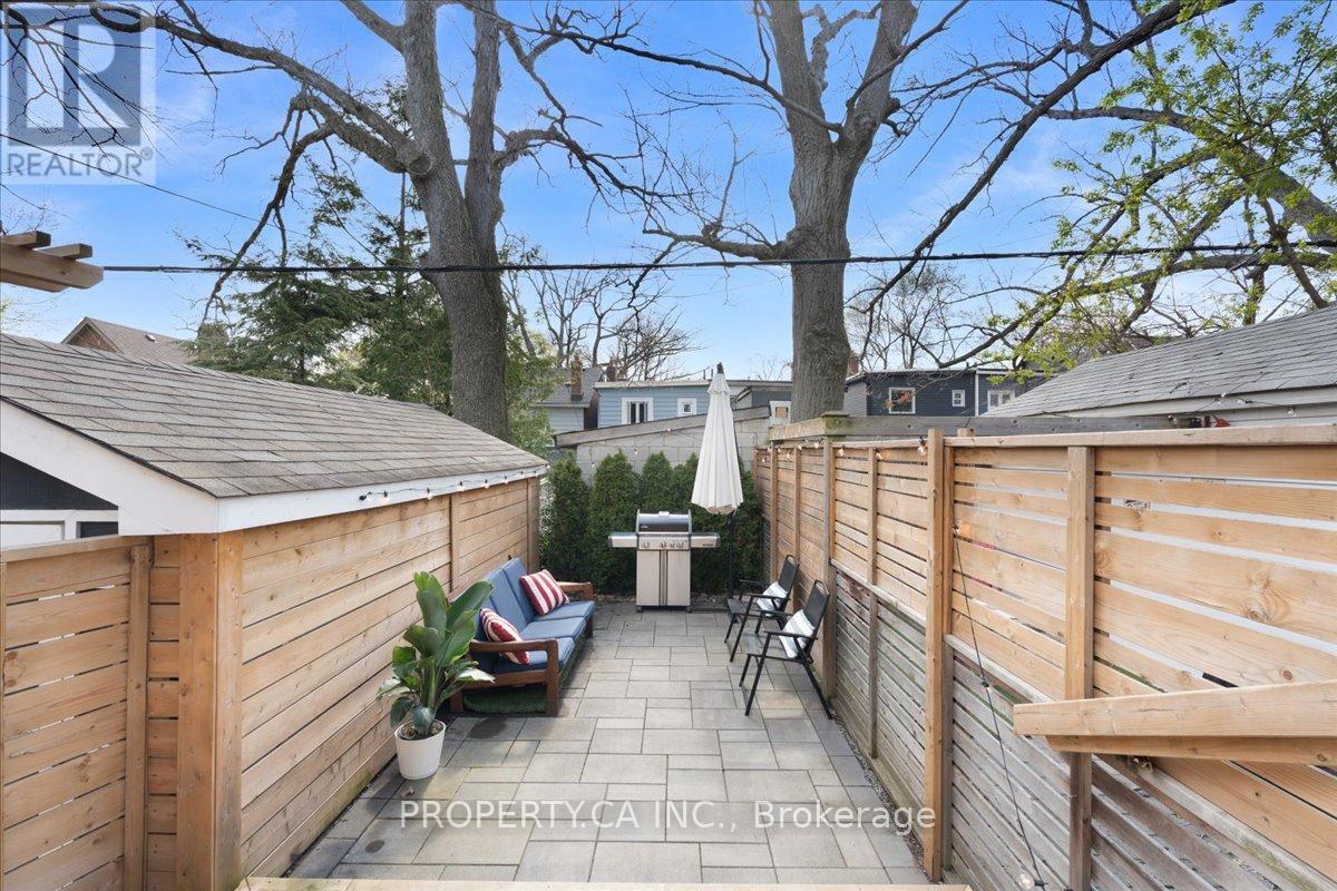 44 Beach View Crescent, Toronto, Ontario  M4E 2L5 - Photo 39 - E13621414