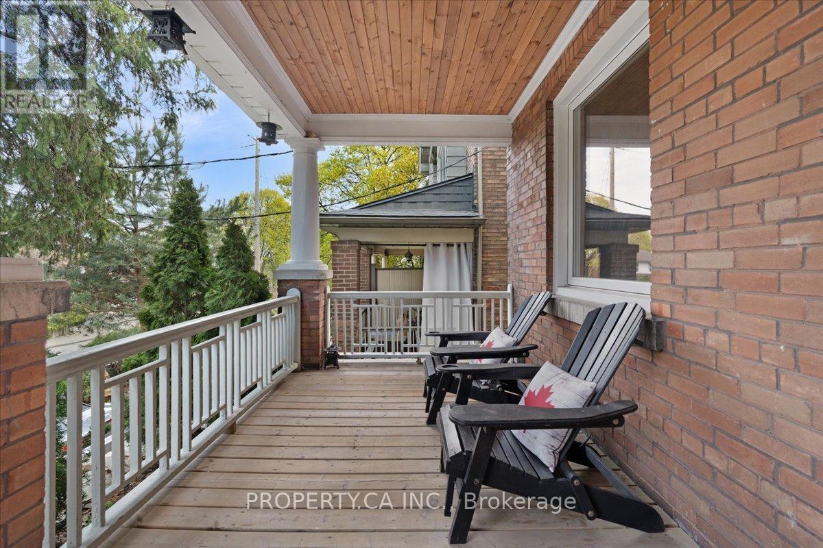 44 Beach View Crescent, Toronto, Ontario  M4E 2L5 - Photo 4 - E13621414
