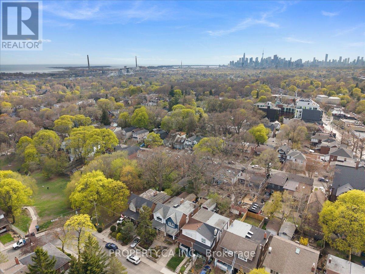 44 Beach View Crescent, Toronto, Ontario  M4E 2L5 - Photo 46 - E13621414