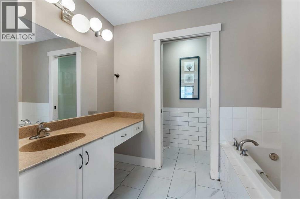 57 Sherwood Terrace NW, Calgary, Alberta  T3E 1M9 - Photo 23 - A2300886