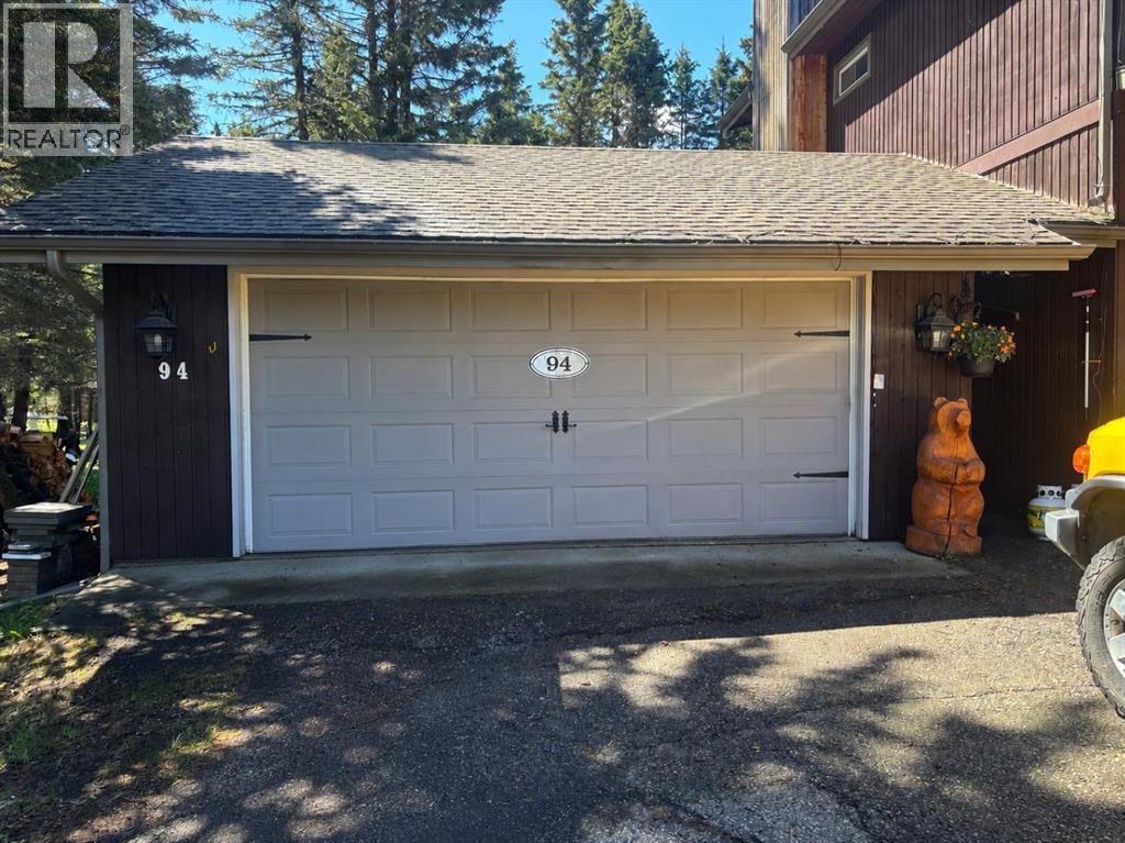 94 Redwood Meadows Drive, Rural Rocky View County, Alberta  T3Z 1A3 - Photo 5 - A2317321