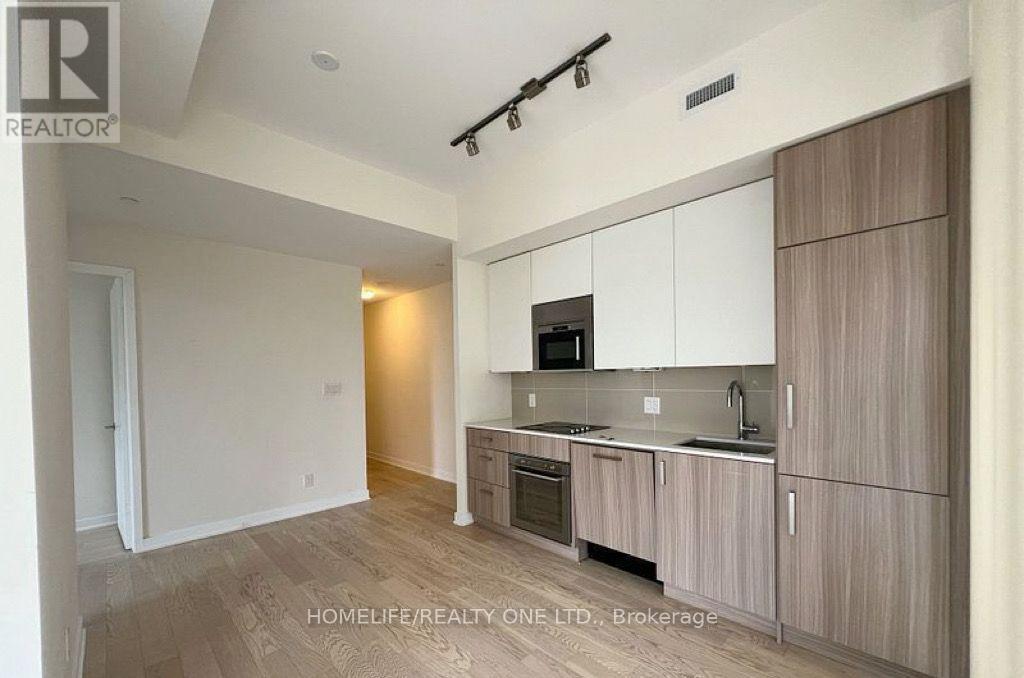 705 - 17 Dundonald Street, Toronto, Ontario  M4Y 0E4 - Photo 5 - C13618634