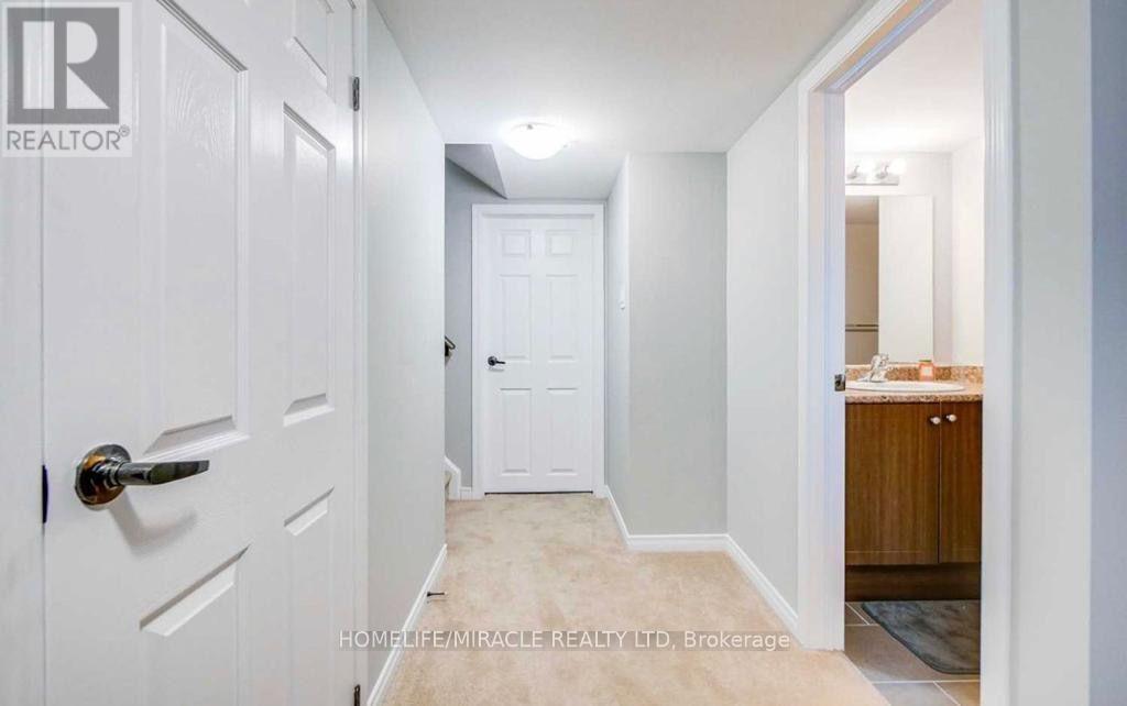 154 Golden Springs Drive, Brampton, Ontario L7A 4N7 - Photo 18 - W13606932