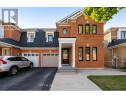 61 SAINTSBURY CRESCENT, Brampton, Ontario