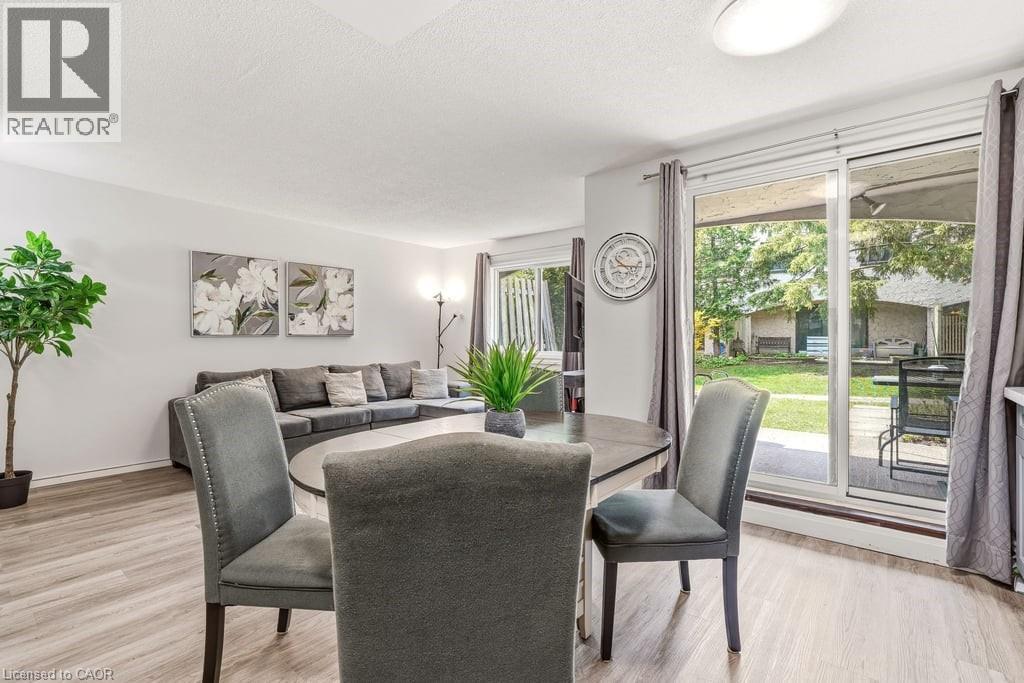 1066 Falgarwood Drive Unit# 154, Oakville, Ontario  L6H 2P3 - Photo 7 - 40846867