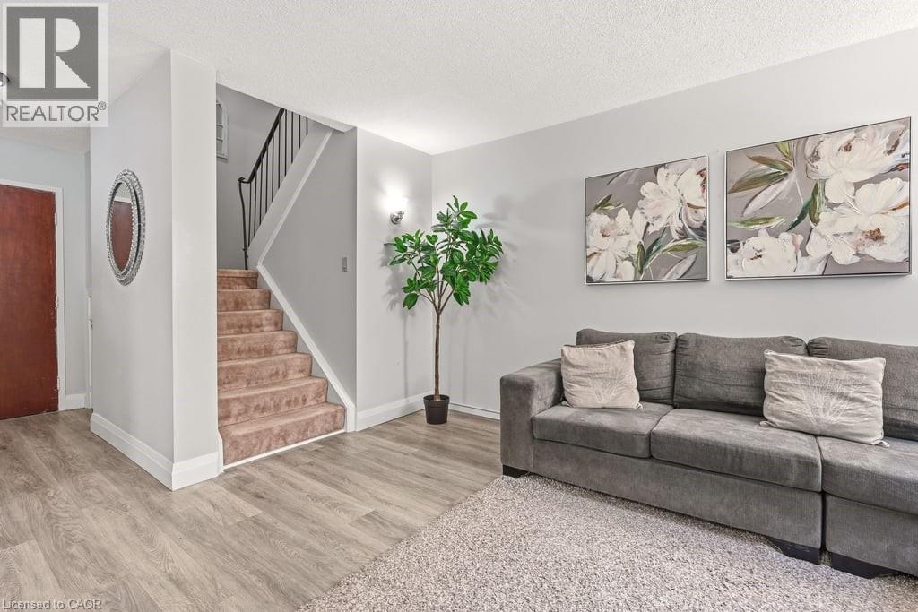 1066 Falgarwood Drive Unit# 154, Oakville, Ontario  L6H 2P3 - Photo 10 - 40846867