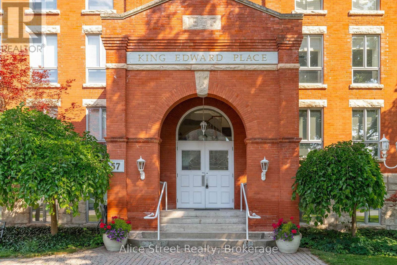 102 - 57 Suffolk Street W, Guelph, Ontario  N1H 2J1 - Photo 4 - X13526866