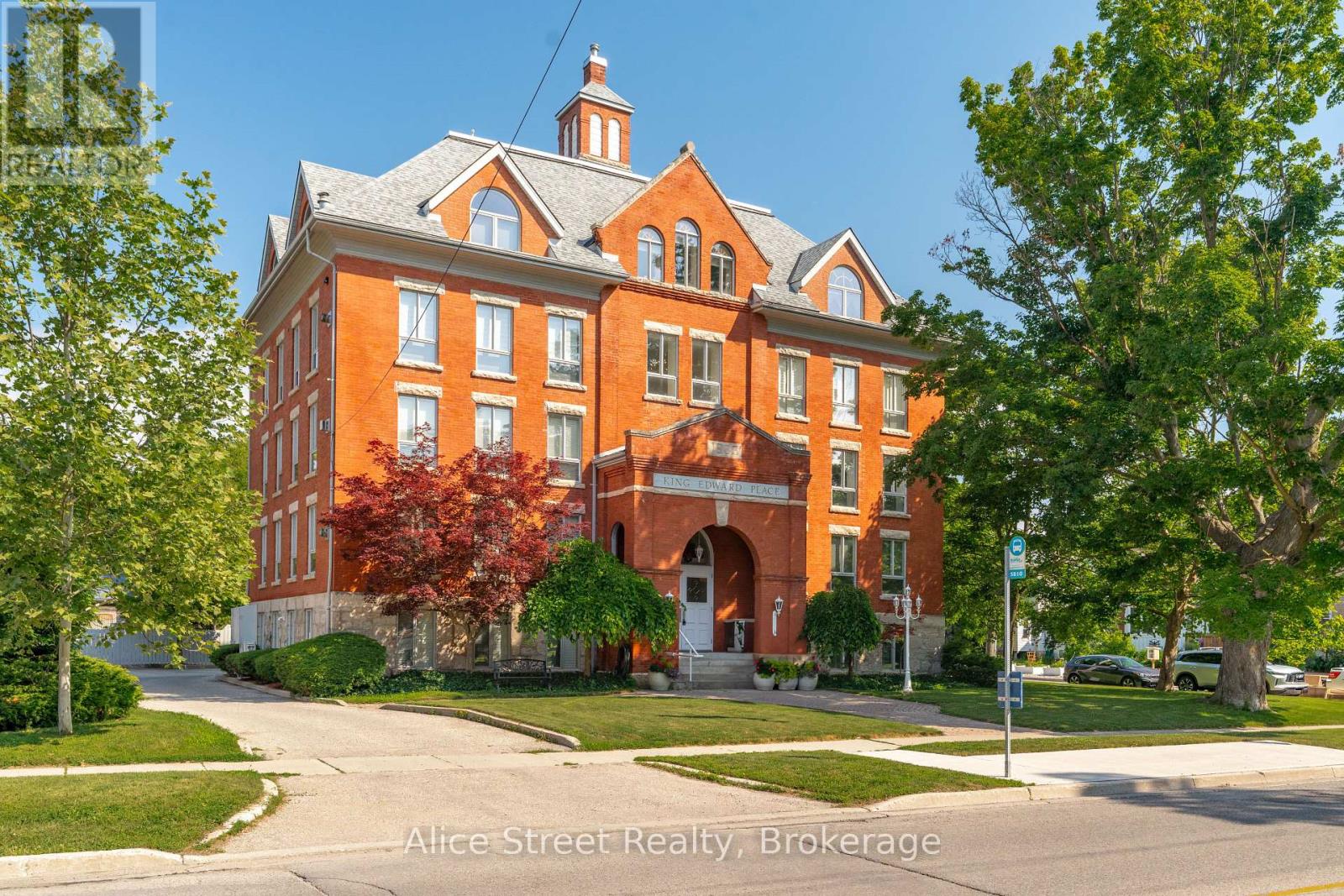 102 - 57 Suffolk Street W, Guelph, Ontario  N1H 2J1 - Photo 3 - X13526866