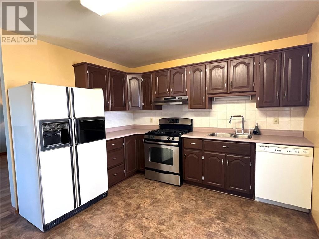 56 Rutland Avenue, Markstay-Warren, Ontario  P0H 2N0 - Photo 3 - 2129547