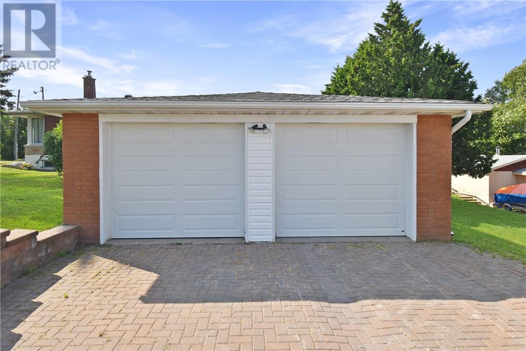 1066 Delwood Court, Sudbury, Ontario  P3E 4M3 - Photo 2 - 2129421