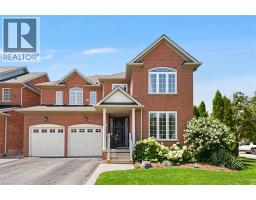 33 DEWSBURY Way, Stoney Creek, Ontario