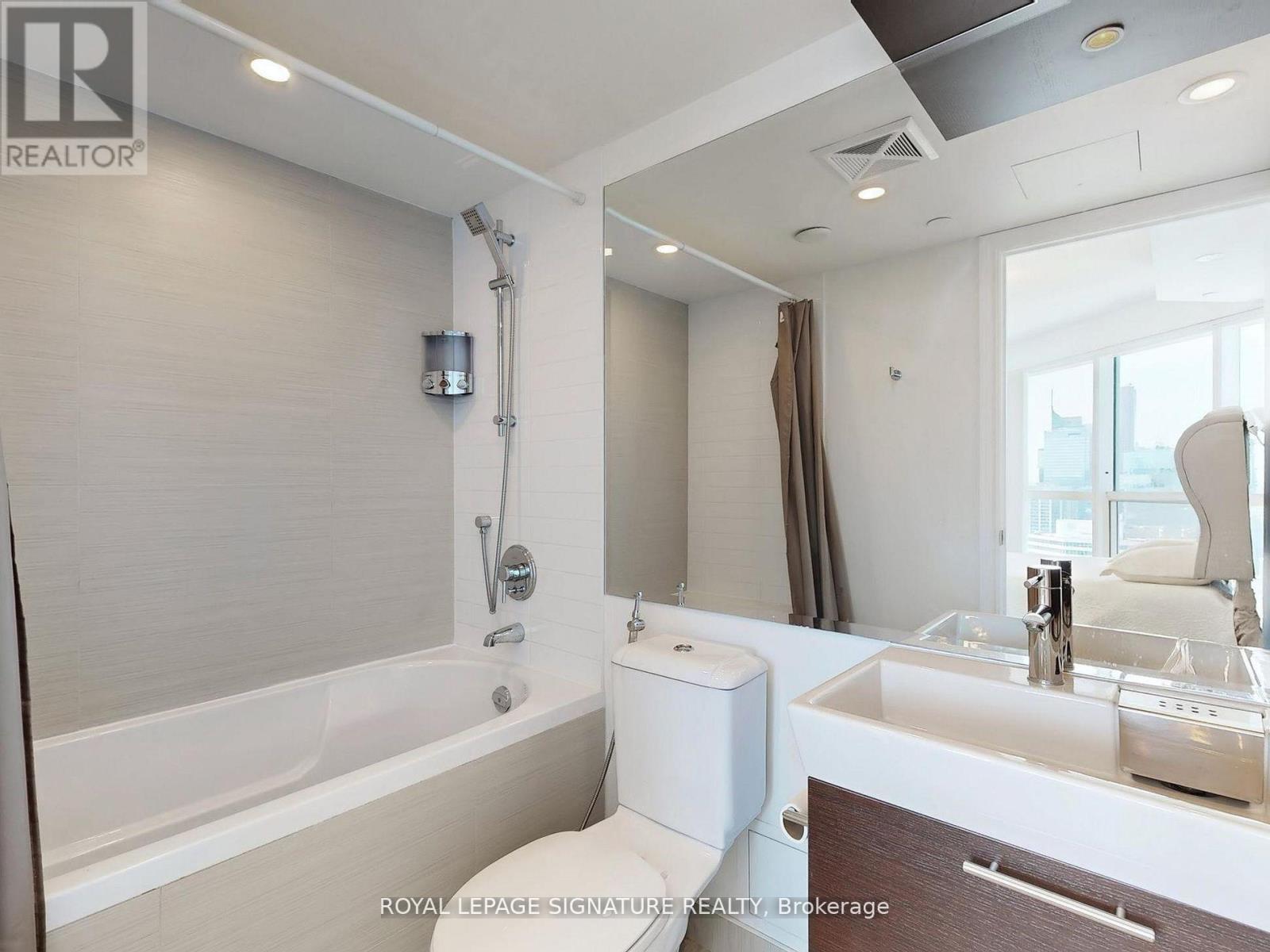 4508 - 386 Yonge Street, Toronto, Ontario  M5B 0A5 - Photo 21 - C13621498