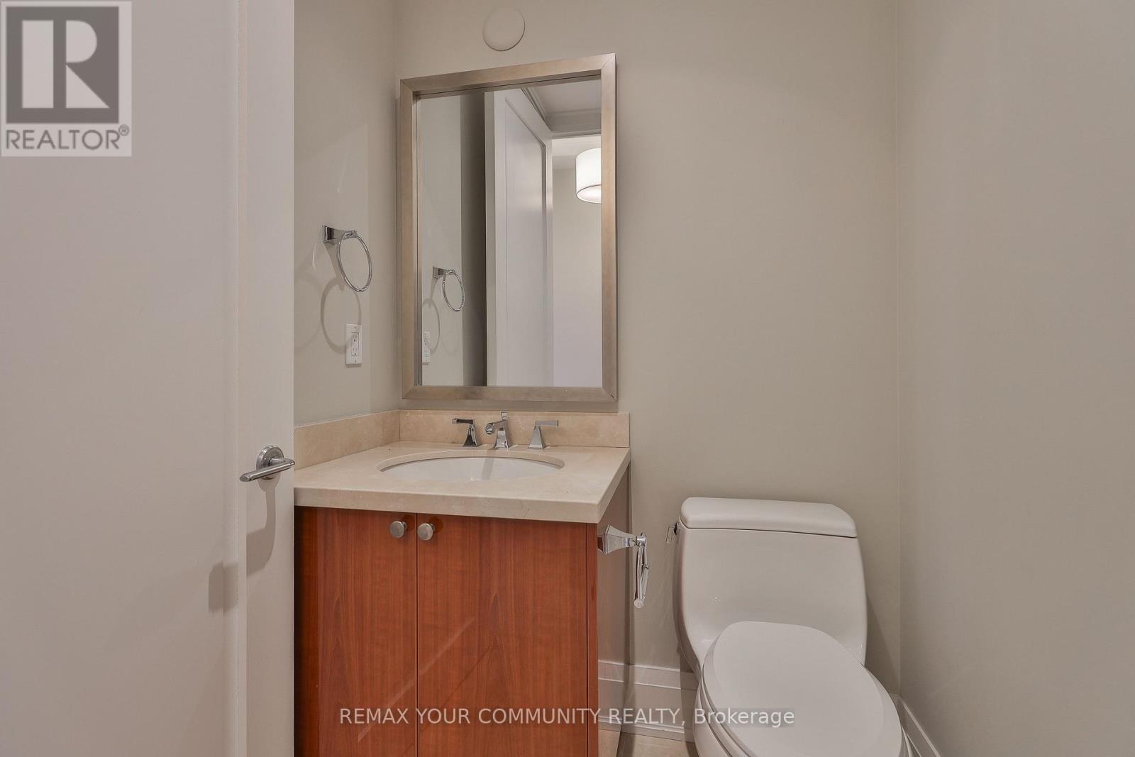 802 - 80 Yorkville Avenue, Toronto, Ontario  M5R 2C2 - Photo 10 - C13621530