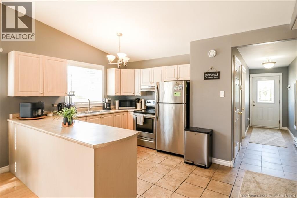 725 Westmorland Road, Saint John, New Brunswick  E2J 2H3 - Photo 6 - NB144911
