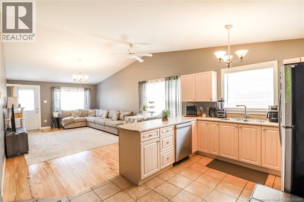 725 Westmorland Road, Saint John, New Brunswick  E2J 2H3 - Photo 9 - NB144911