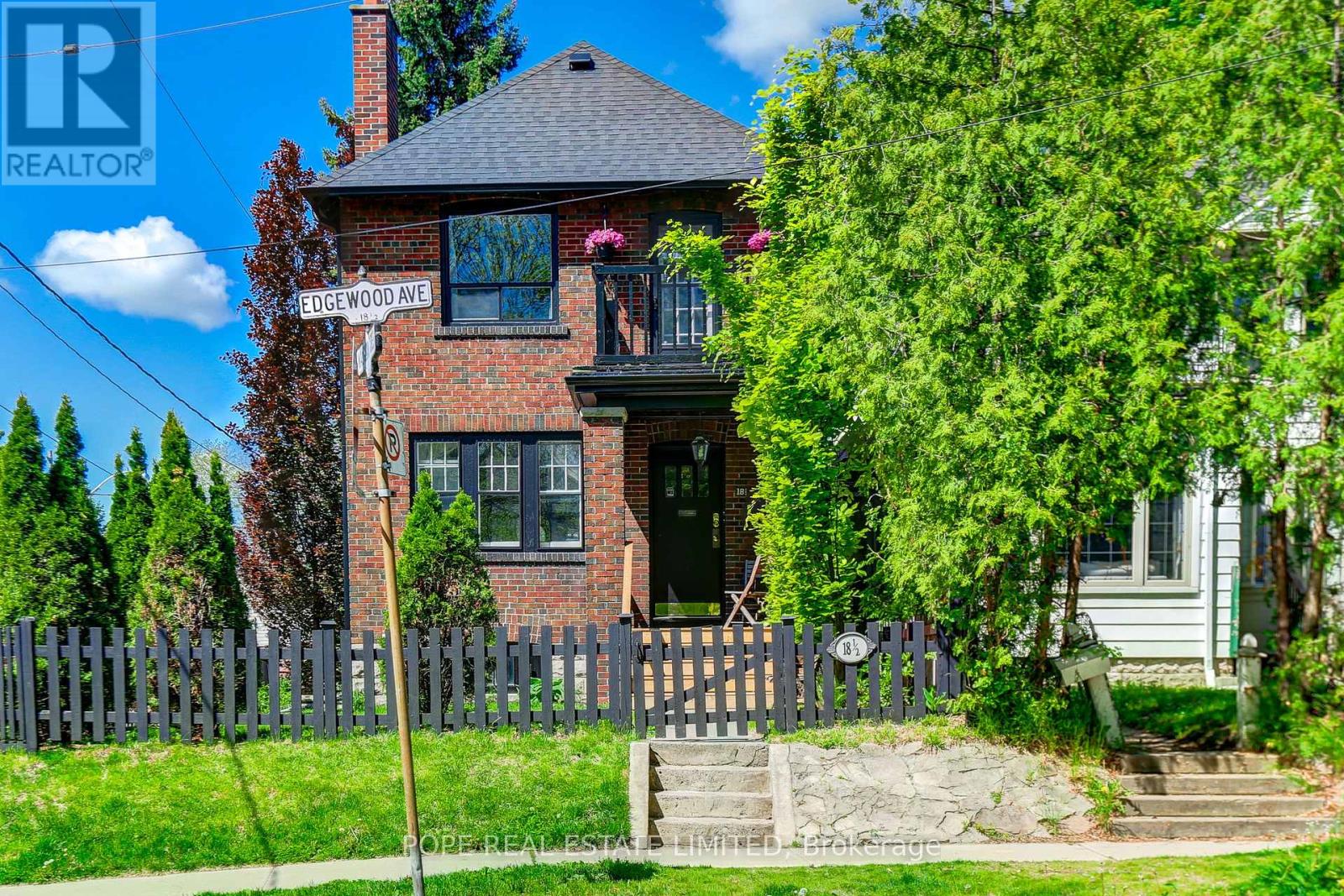 18 EDGEWOOD AVENUE, Toronto, Ontario