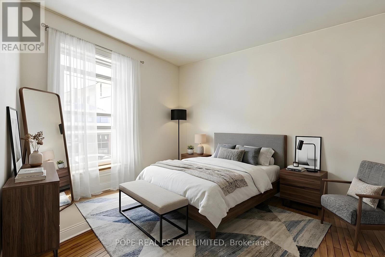 18 Edgewood Avenue, Toronto, Ontario  M4L 3E6 - Photo 10 - E13621528