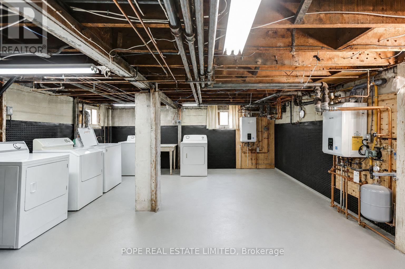 18 Edgewood Avenue, Toronto, Ontario  M4L 3E6 - Photo 20 - E13621528