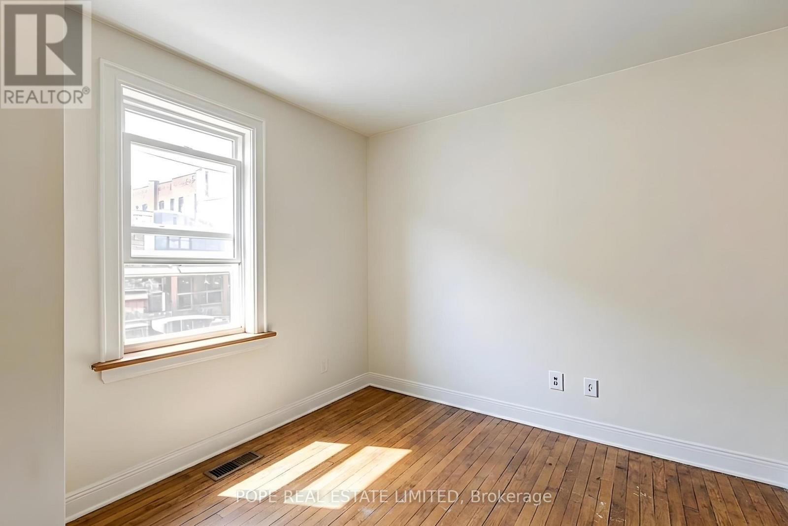 18 Edgewood Avenue, Toronto, Ontario  M4L 3E6 - Photo 27 - E13621528